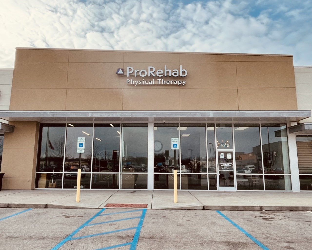 Top Physical Therapists in Jeffersonville, IN 47130 (1015