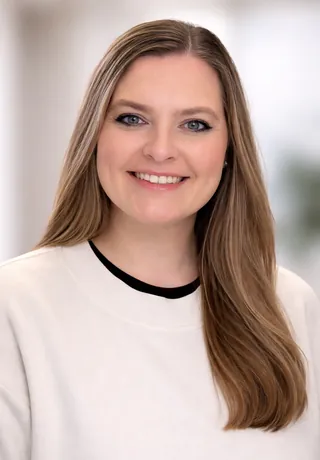 Photo of Sarah Garrett